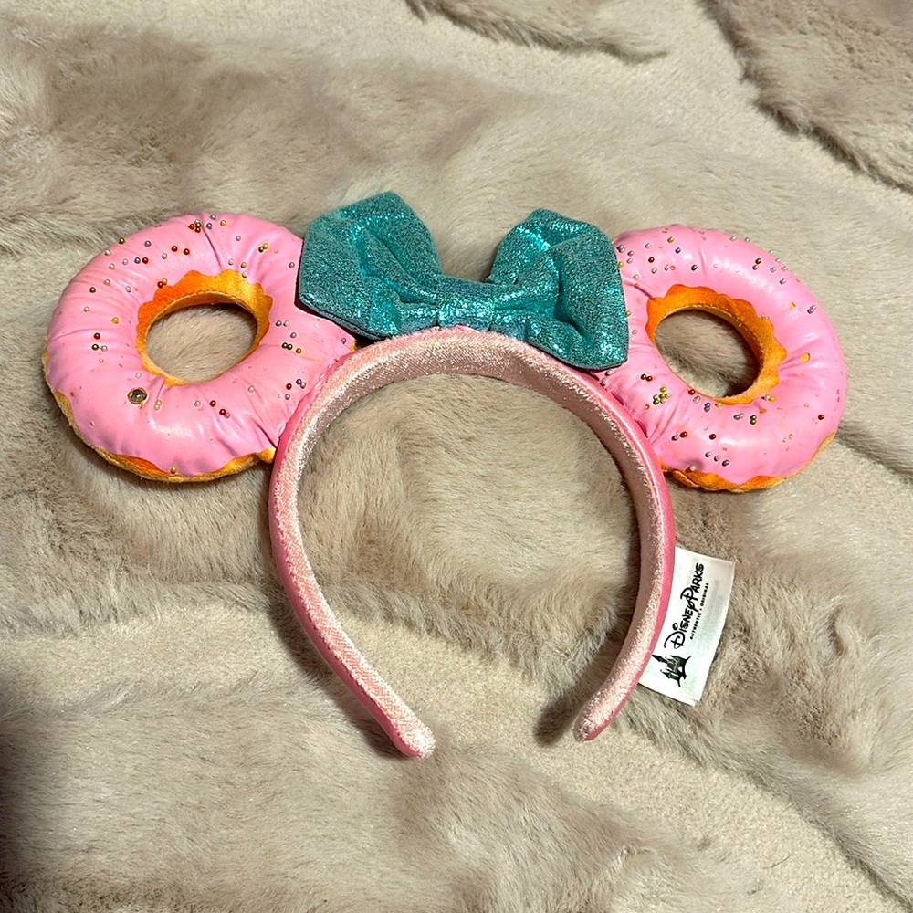 Disney Parks Pink Donut Minnie Mouse Ears